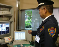 When something unusual happens at one of the doors, it sets off an alarm on the monitor in the guard room.